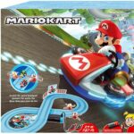 Carrera FIRST Nintendo Mario Kart – Circuit de course électrique avec voitures miniatures Mario et Luigi
