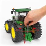 Tracteur JOHN DEERE 7930 avec fourche