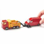 Dépanneuse avec voiture