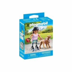 Jeune fille rolleuse avec retriever